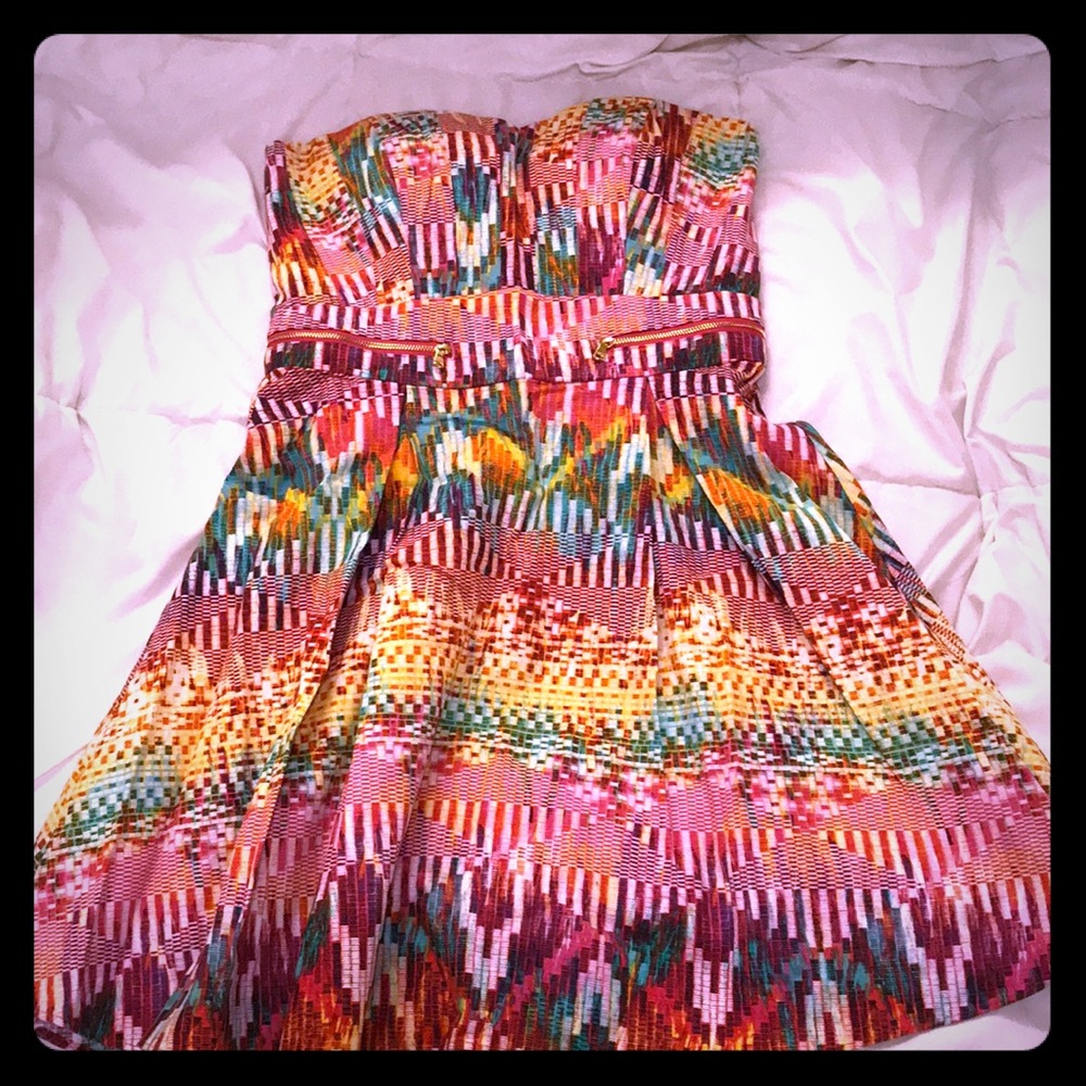 Guess strapless multicolor dress